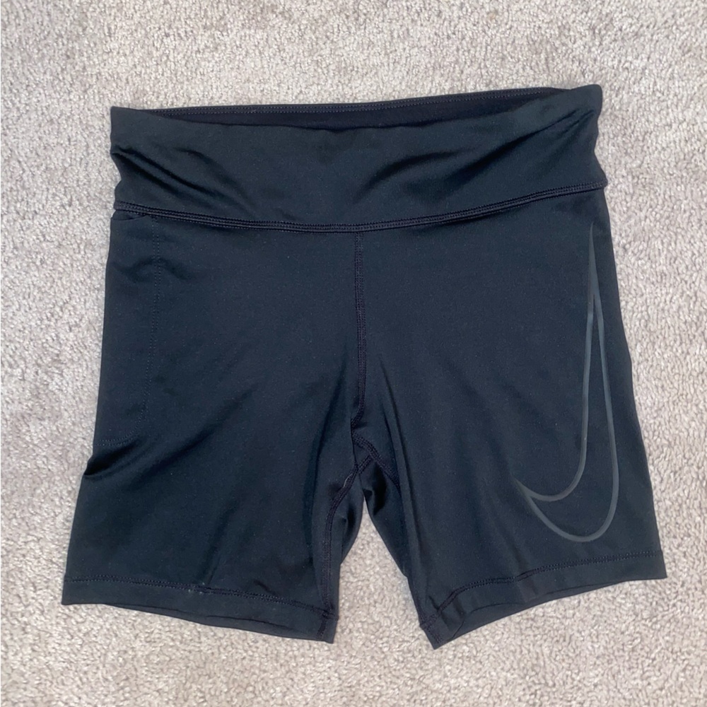 Nike Dri-FIT biker shorts size Small